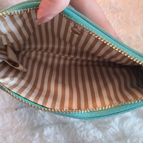 Kate Spade Wristlet - Picture 5 of 6